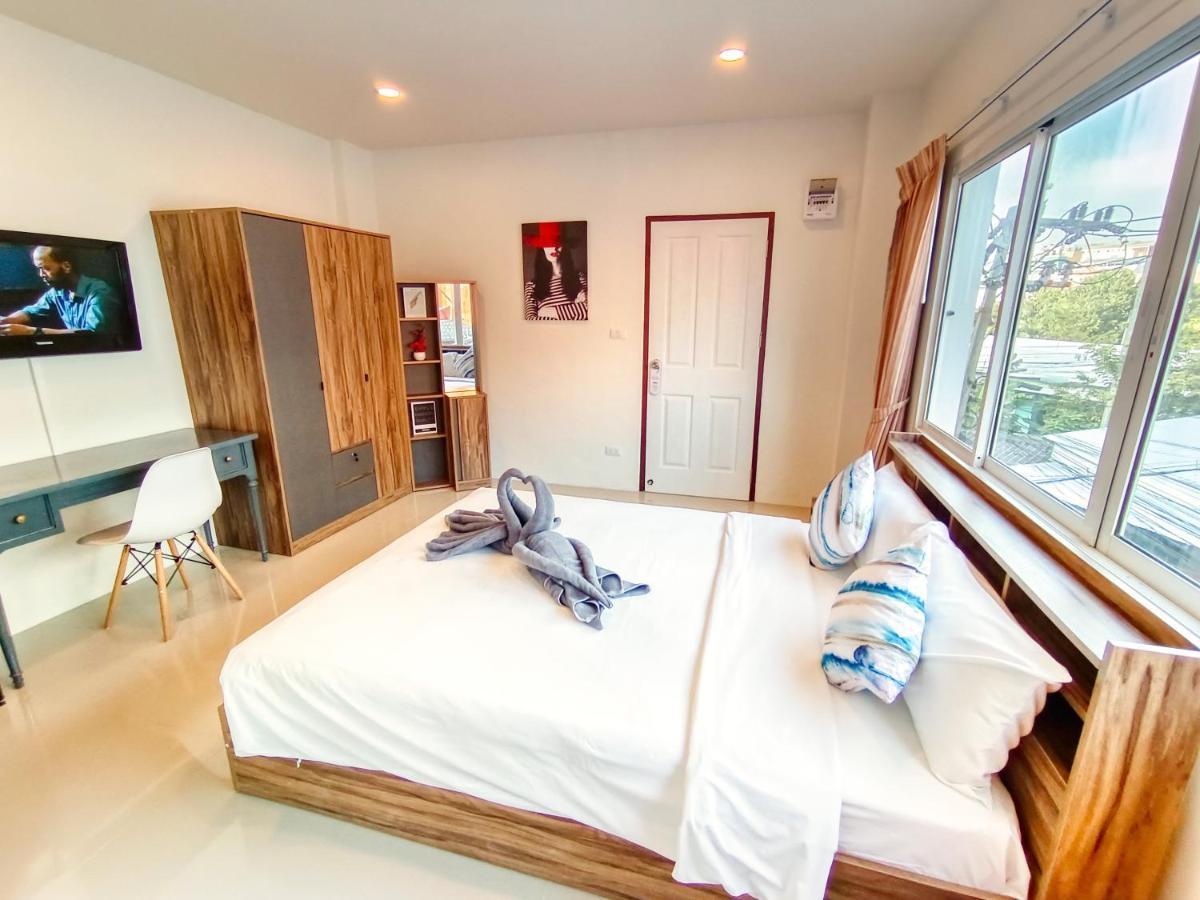 Sailor Hotel Pattaya Buitenkant foto