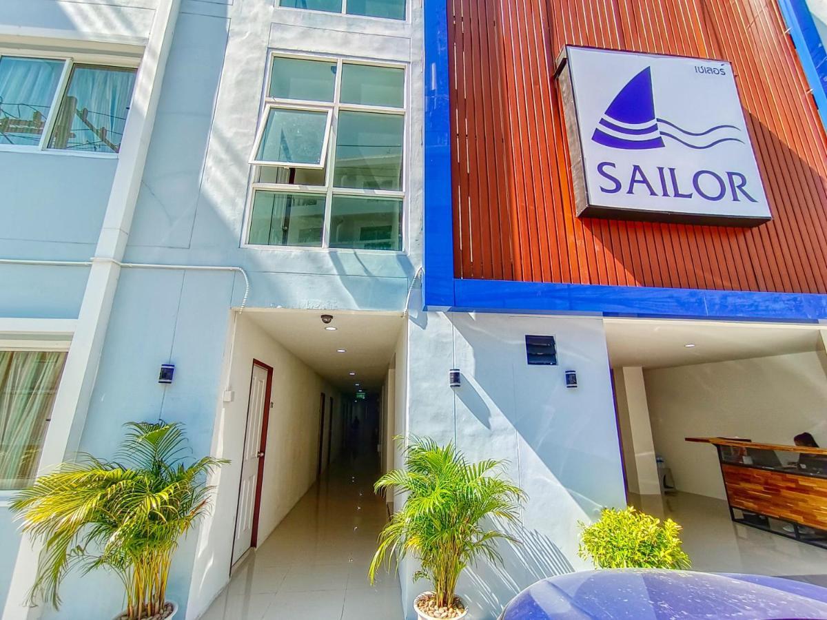 Sailor Hotel Pattaya Buitenkant foto